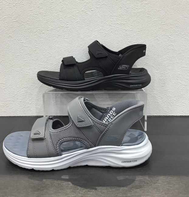 SKECHERSスリップインサンダル　メンズモデル入荷